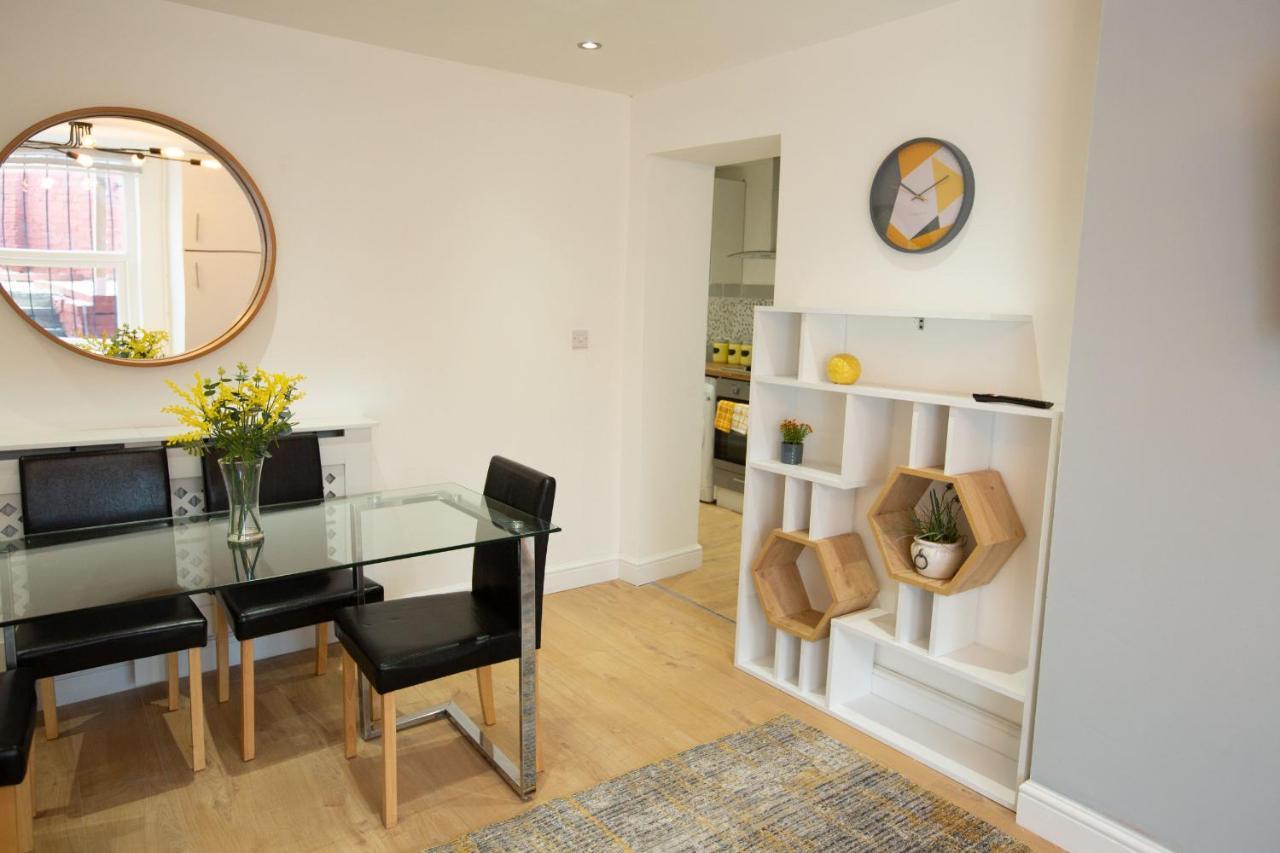 Cityhost - Leeds Apartments Beeston Hill Екстериор снимка