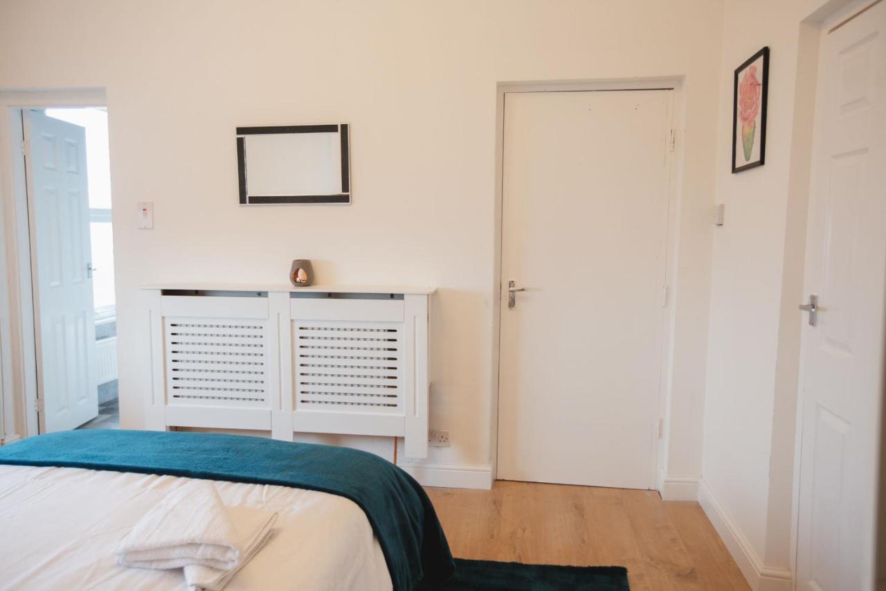 Cityhost - Leeds Apartments Beeston Hill Екстериор снимка