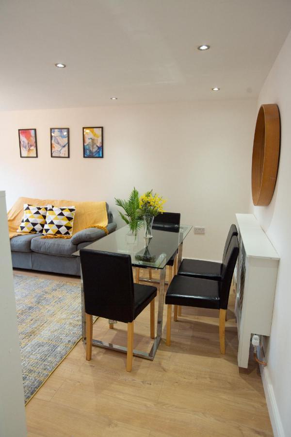 Cityhost - Leeds Apartments Beeston Hill Екстериор снимка