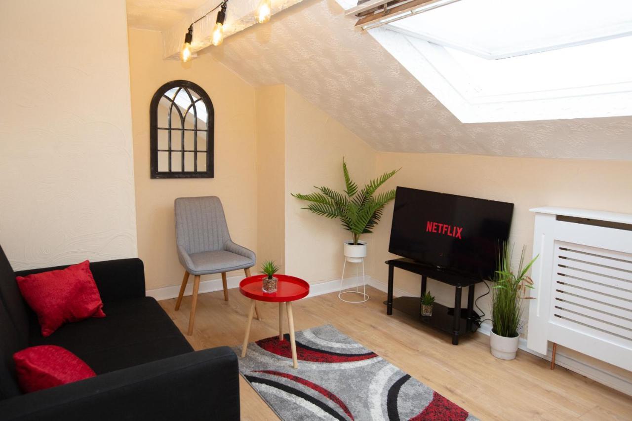 Cityhost - Leeds Apartments Beeston Hill Екстериор снимка