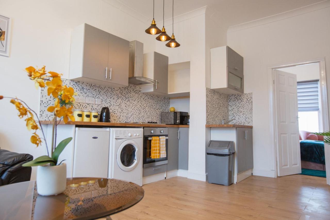 Cityhost - Leeds Apartments Beeston Hill Екстериор снимка