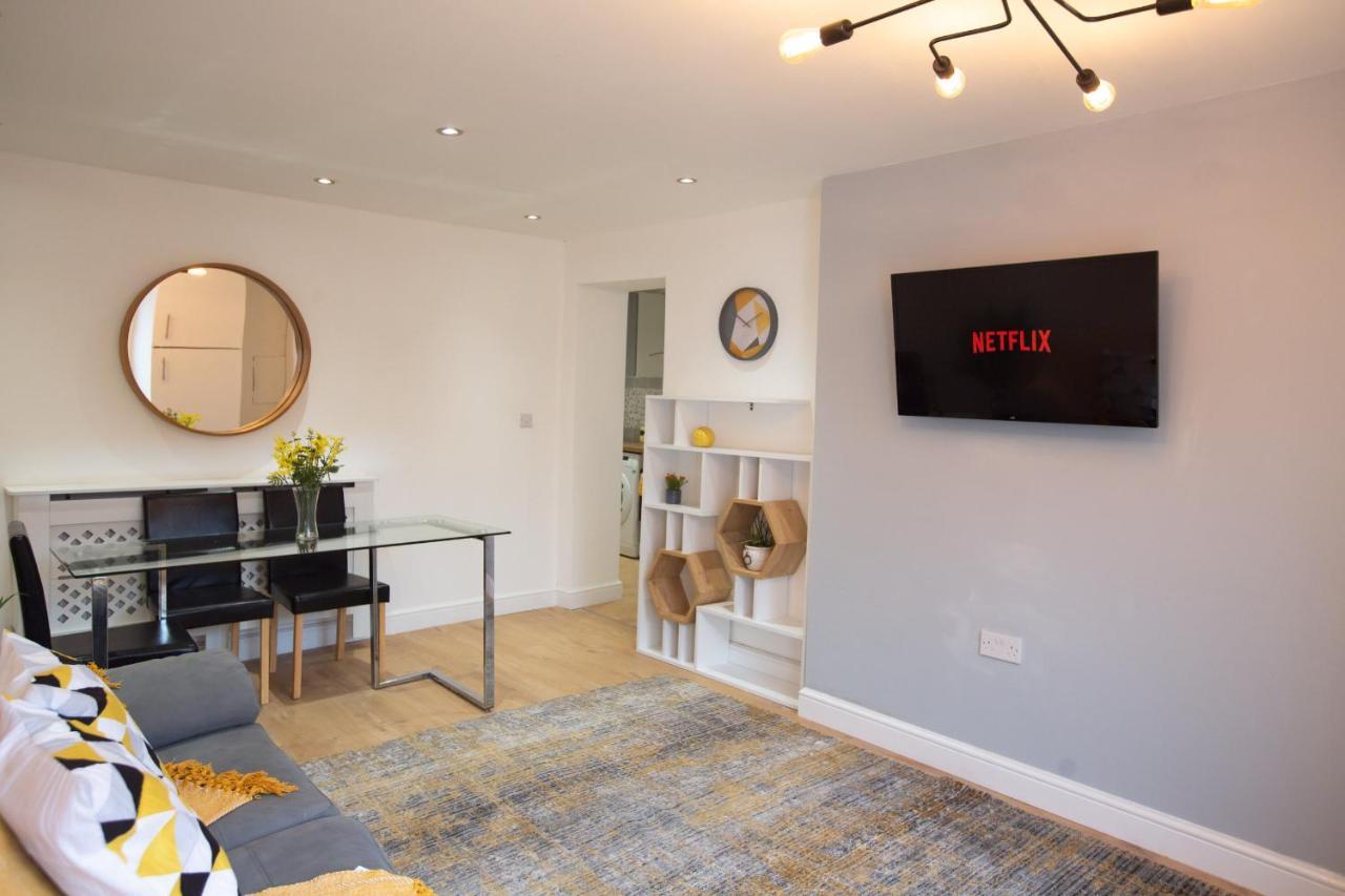 Cityhost - Leeds Apartments Beeston Hill Екстериор снимка