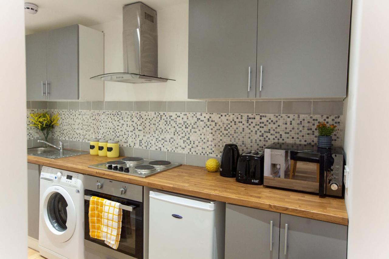 Cityhost - Leeds Apartments Beeston Hill Екстериор снимка