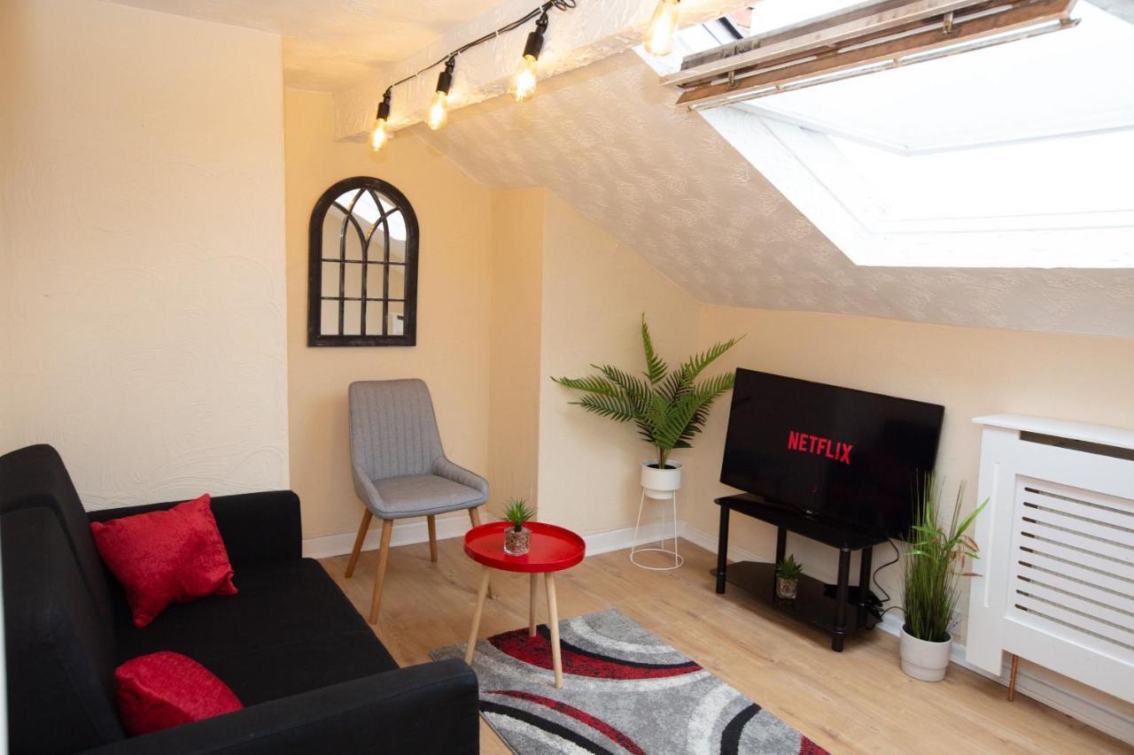 Cityhost - Leeds Apartments Beeston Hill Екстериор снимка