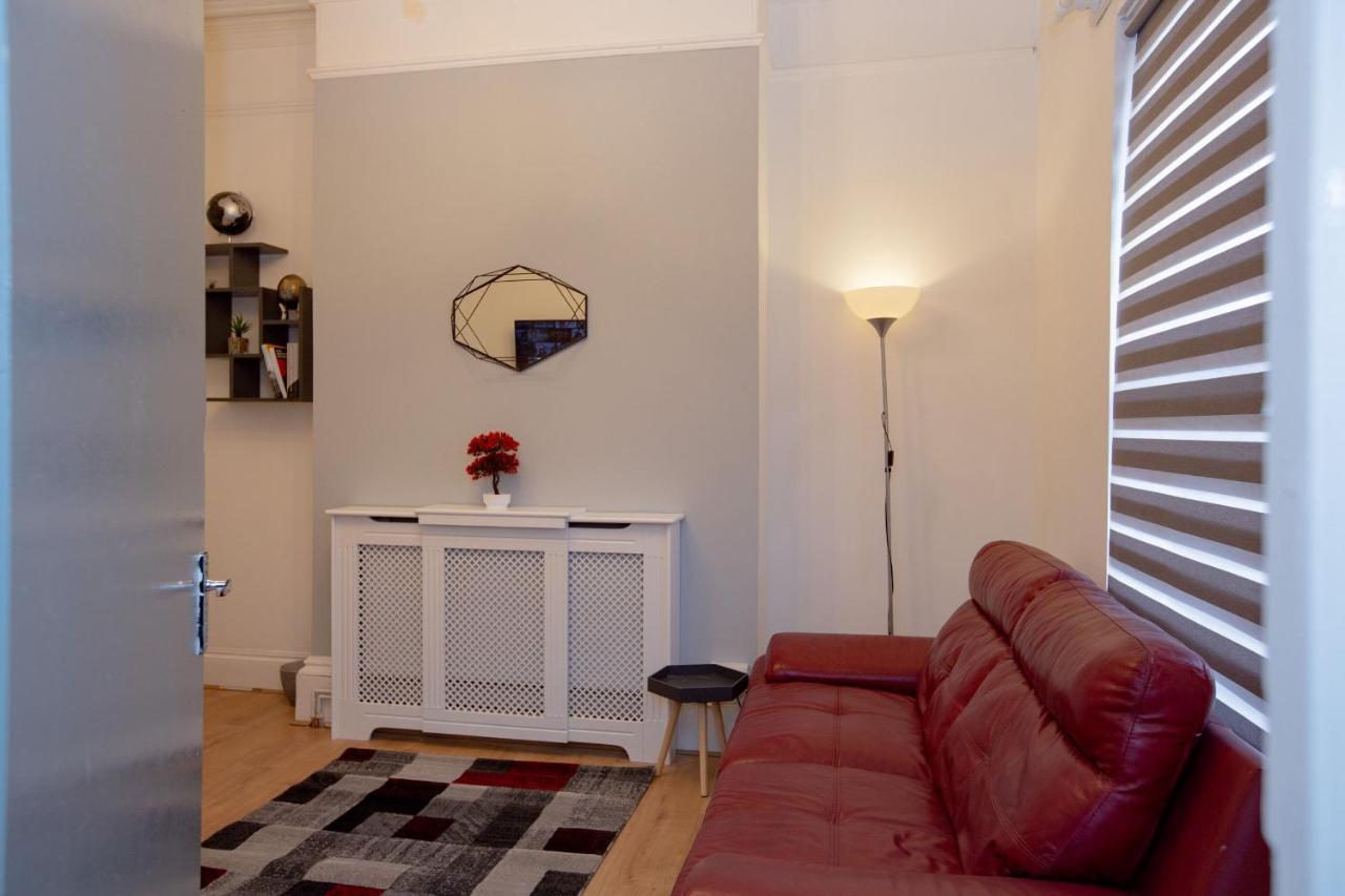 Cityhost - Leeds Apartments Beeston Hill Екстериор снимка