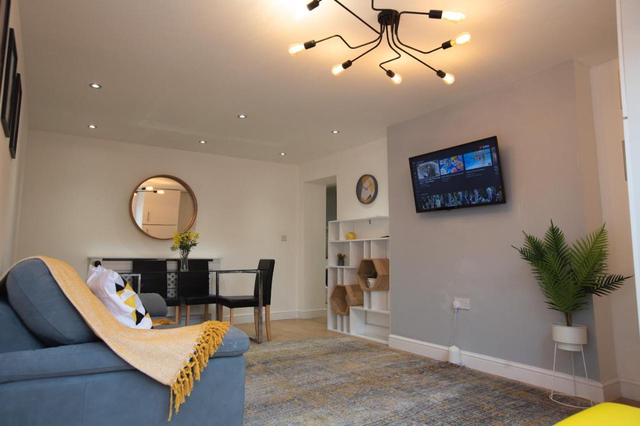 Cityhost - Leeds Apartments Beeston Hill Екстериор снимка