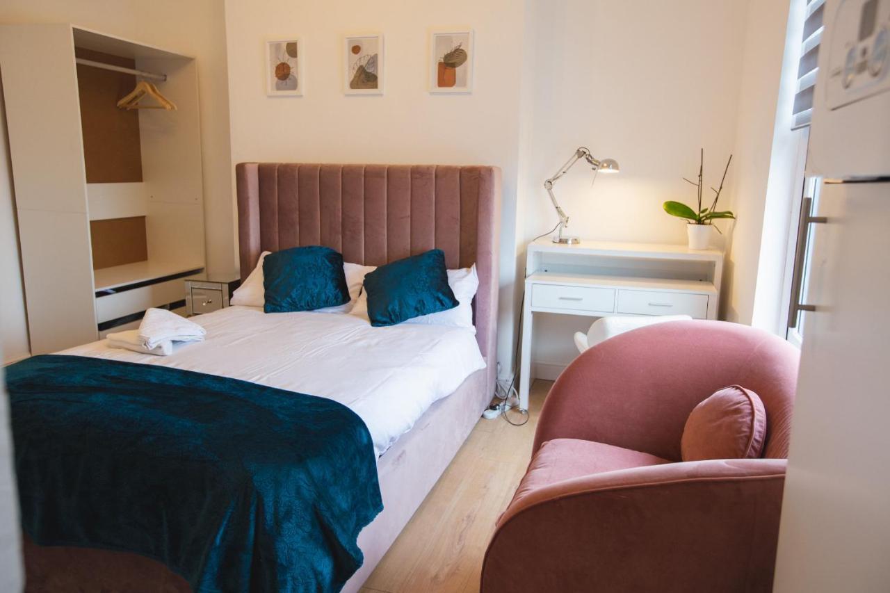 Cityhost - Leeds Apartments Beeston Hill Екстериор снимка