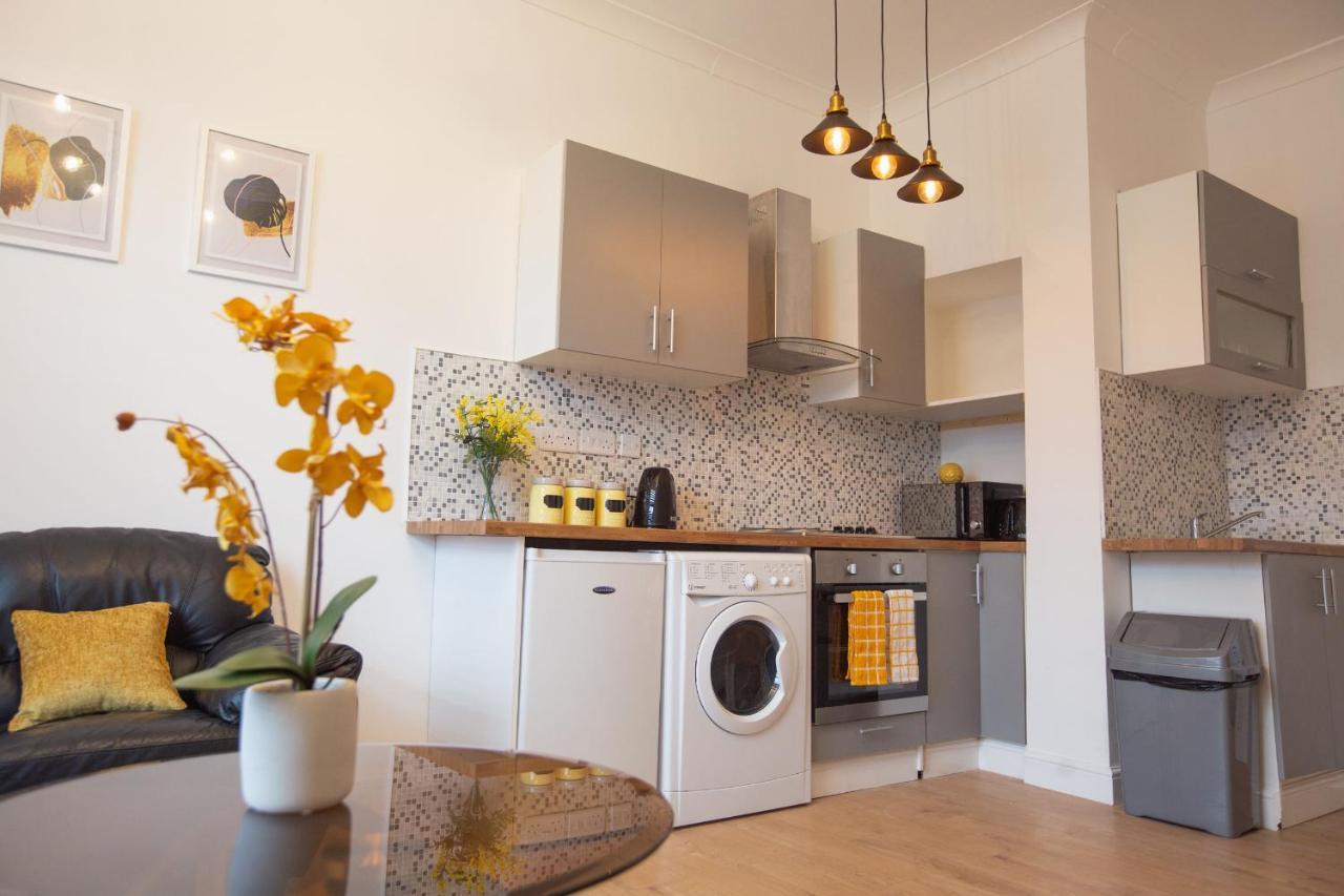 Cityhost - Leeds Apartments Beeston Hill Екстериор снимка