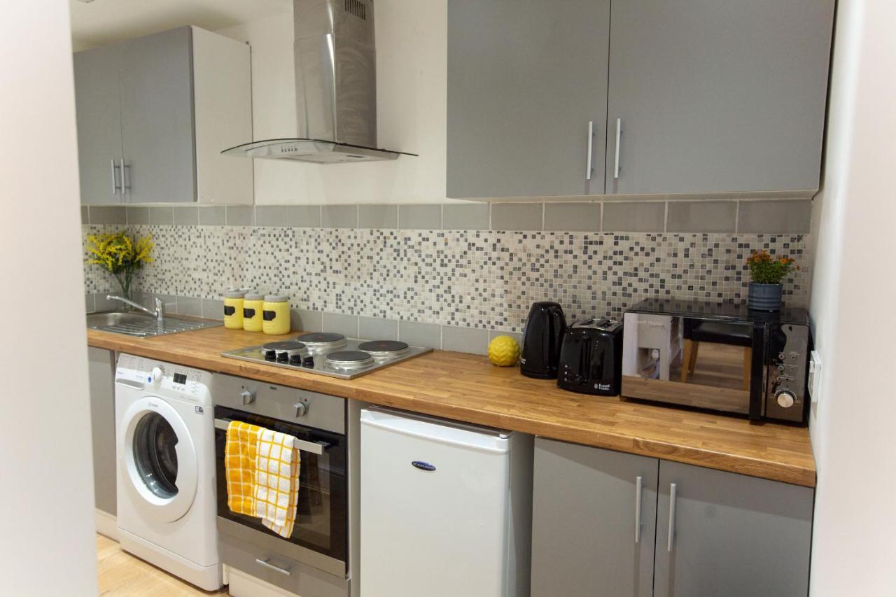Cityhost - Leeds Apartments Beeston Hill Екстериор снимка