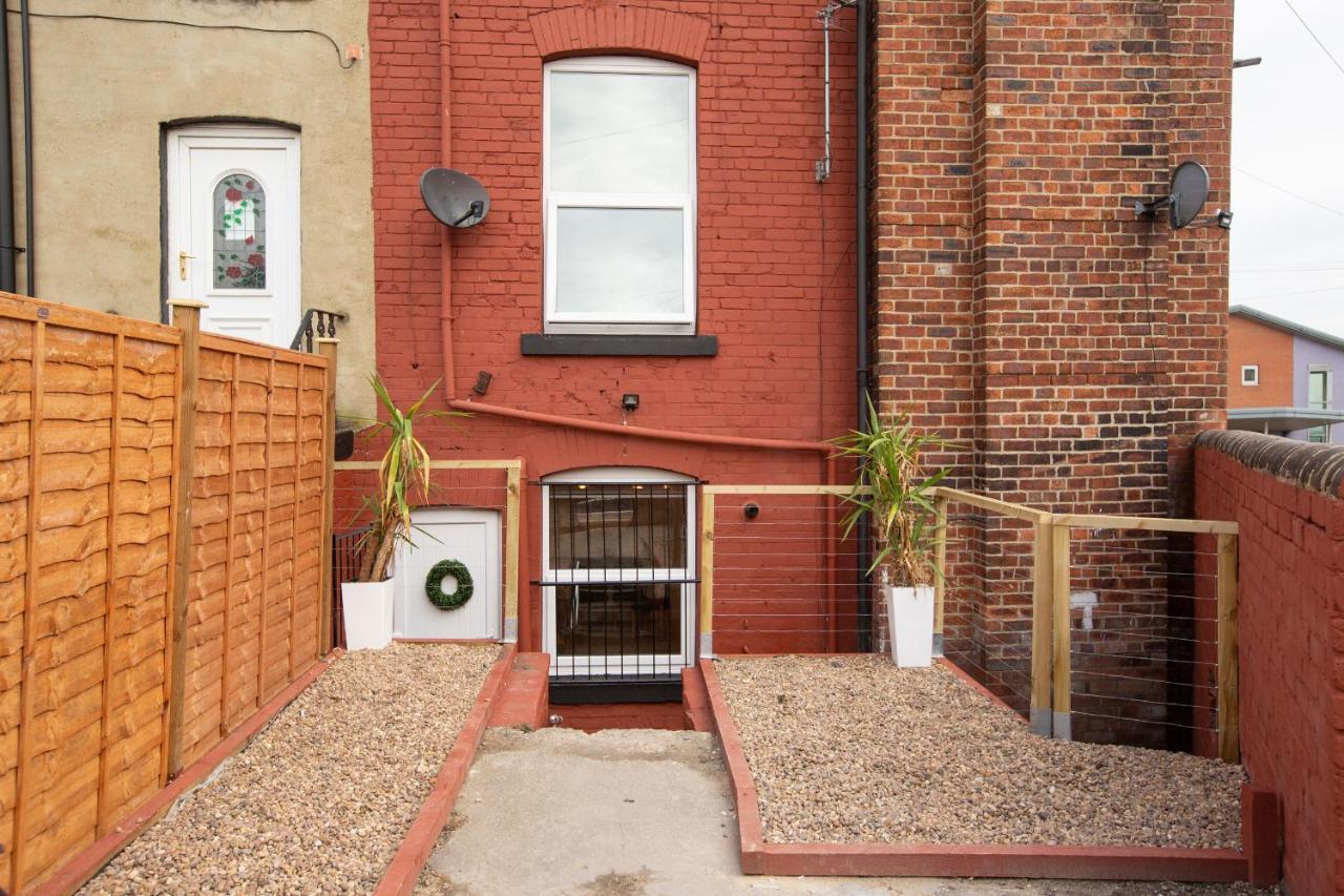 Cityhost - Leeds Apartments Beeston Hill Екстериор снимка